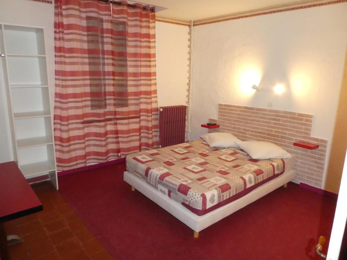 Etanit ! Etape Calme Et Parking Velo, Bicycle - Connection Tous A 1Mn Bus,Train Et Aeroport - Plein Centre De Beziers Pour Visiter,Manger - Chambres Climatisees, Spacieuses Amenagees Pour Singles, Couple, Et Ou Familles - Consigne Et Petit Dej En Plu Bagian luar foto